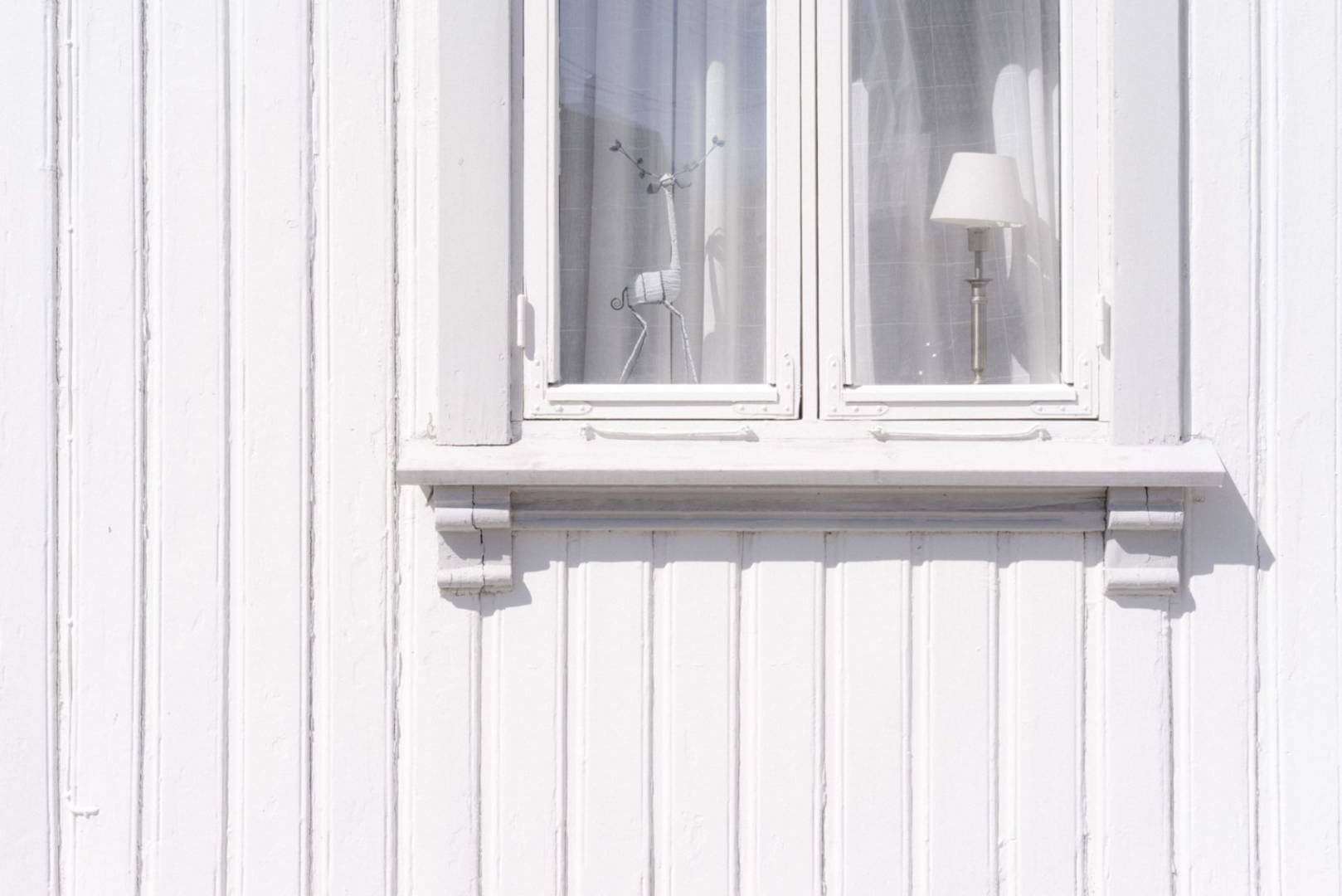 ehud-neuhaus-F7QviaRCn3E-unsplash-scaled-1-2048x1367